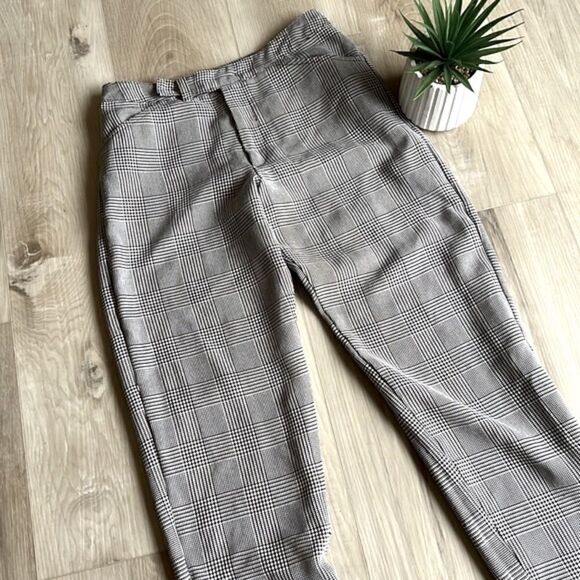 Rampage Black & White Checkered Striped Pants Ankle Cropped Size 5 - Picture 2 of 5